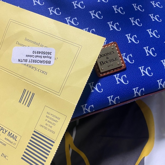 Dooney and Bourke Royal blue bag - Picture 4 of 5